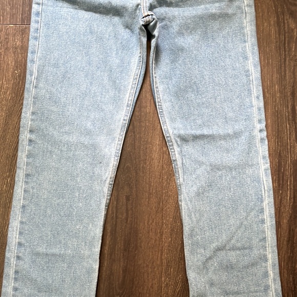 George Jeans - Picture 5 of 13